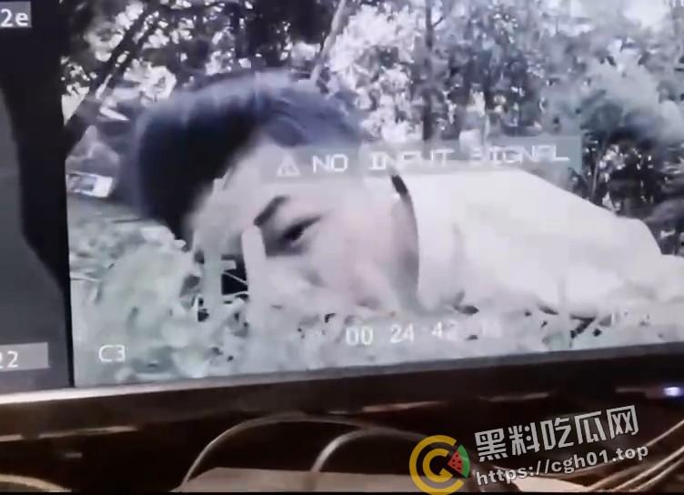 电影级别捉奸!多机位监控让隔壁老王无处遁形 窗户上电网老王翻车 这就是艺术啊-8