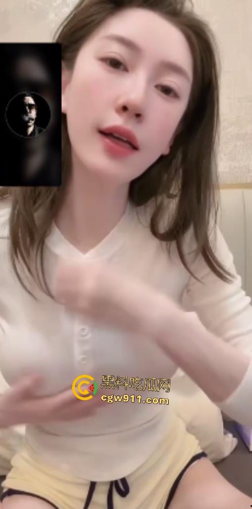 网红【大熊硬糖】经常在家自摸骚逼,超人技能模拟口爆,真空凸点揉奶隔空榨精,金主把持不住隔空射!-6