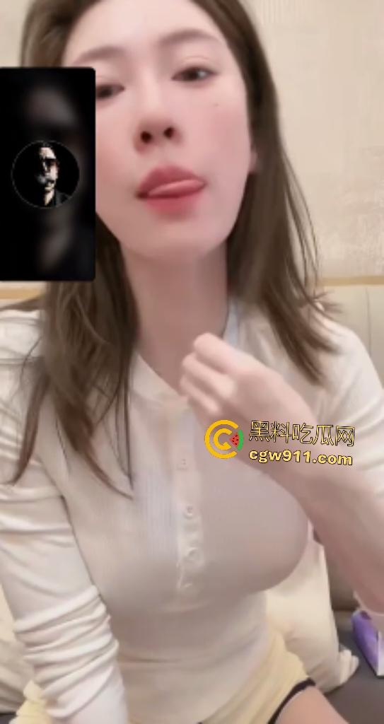 网红【大熊硬糖】经常在家自摸骚逼,超人技能模拟口爆,真空凸点揉奶隔空榨精,金主把持不住隔空射!-7