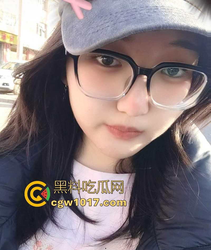 浙江电工职业学院【王羽希】相貌平平却有着极其旺盛的性欲，为了发泄性欲给炮友转账花钱，年纪轻轻的淫骚母畜！-1