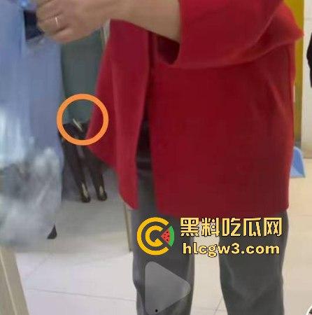 上万金戒指不翼而飞 原是保洁大妈顺手牵羊 对质录音曝光 这演技不得给大妈颁个奥斯卡嘛?-2