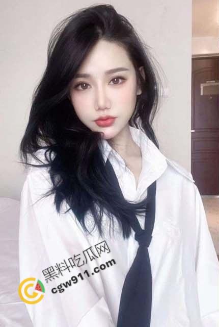 海角大神爆操姐姐!趁姐姐洗碗的时候,洗碗间隙,偷偷爆操,姐姐承欢,炽情爆操只为极致愉悦-1