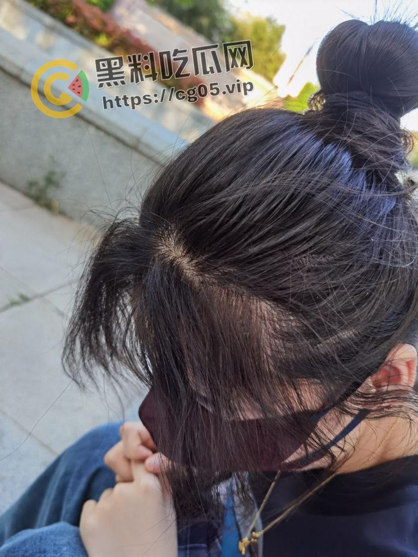 德州学院大二母狗 一个主人不够找了两个主人 带着跳蛋上课 在厕所被口交爆炒 性欲非常旺盛 经常勾搭陌生人干她-2