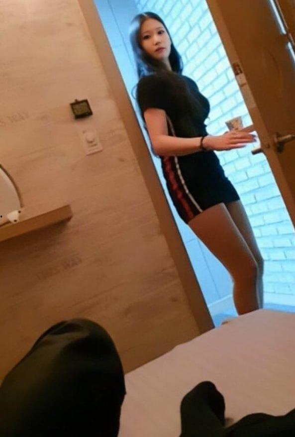 韩国仔冒死偷拍 首尔江南口爆店的美女们-4