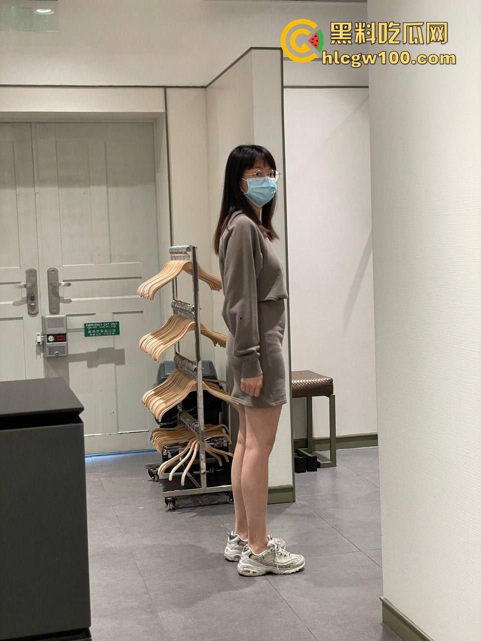 河南省驻马店医院反差护士【吴新园】口交取精保存，最新一弹1小时36分资源爆出，内容引入眼球！！-9