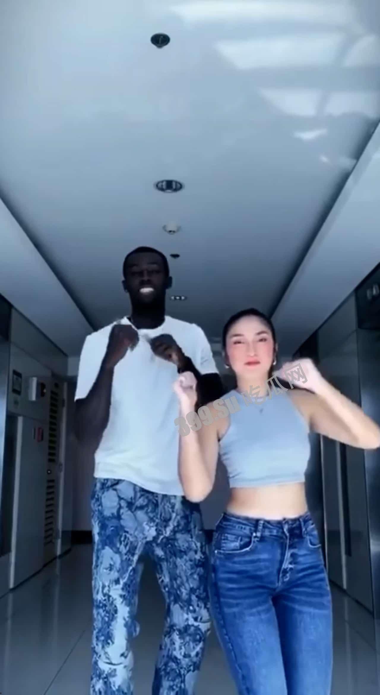 #媚黑 婊合集  瓜友们认清脸 答应别接到盘  不然小编会伤心的 ok？-3