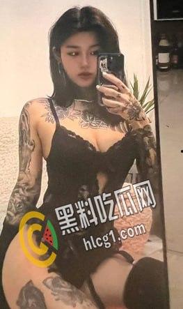 抖音女神 刺青阿诗 时尚达人健身女 !极品身材满足幻想!私密大尺度图片视频曝光-3