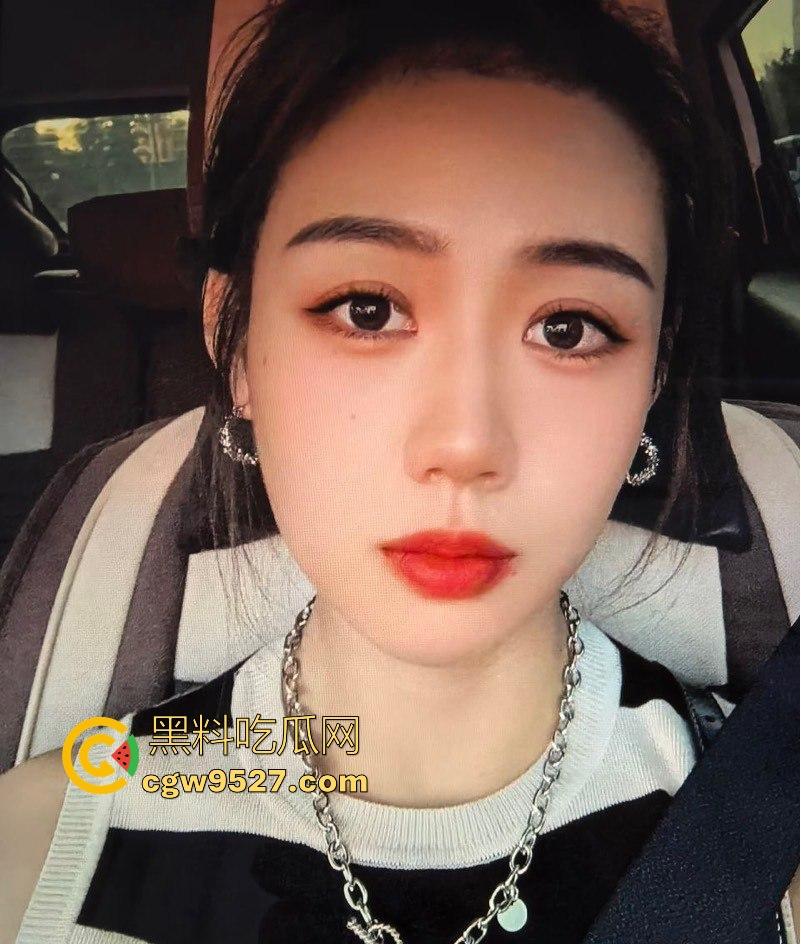 河南淫骚熟女人妻【林默莉】偷情小三被老公抓包，丈夫怒曝激情做爱视频，让我们见识到她不一样的一面！-9