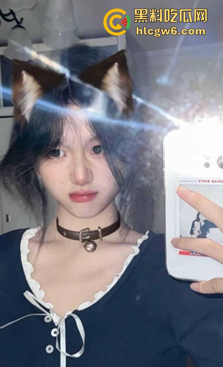 上海校花『 张瑜璇』卖身爆料，颜值天花板蜜桃臀辣到犯罪，颜值顶级推特线上开单，全程女上位坐到金主腿软！-6