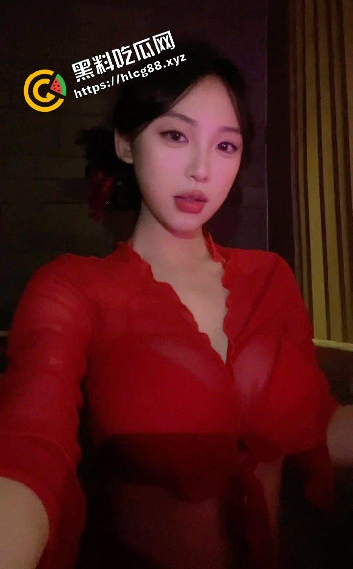 小蝌蚪找妈妈猎奇调教!将骚鸡少妇丢进池塘喂小鱼,发臭骚逼吸引蝌蚪钻逼与卵细胞结合!-1