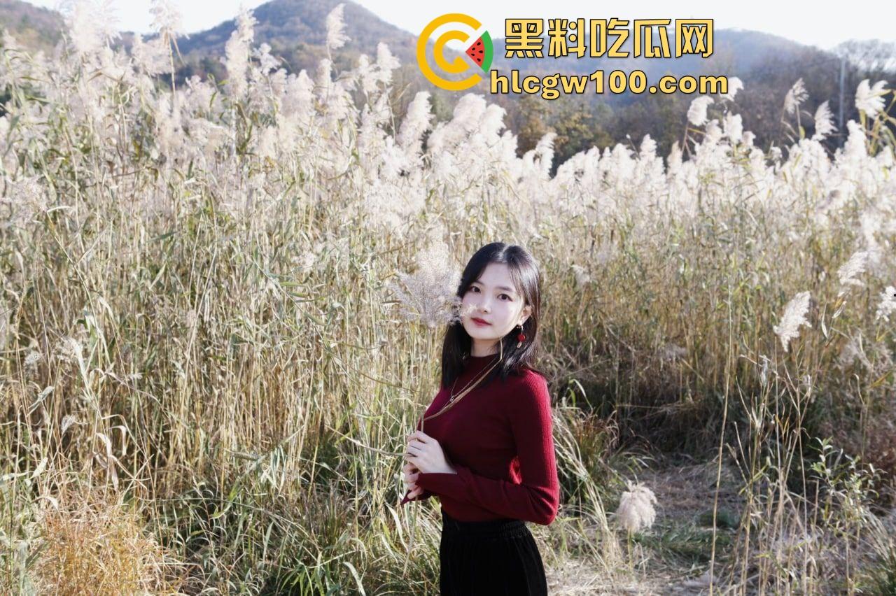 洛阳同事的少妇老婆【翟婉】活好到爆,螺旋纹的骚穴插一下就射,口活精湛还舔干净,回家还带着别人的精液!-2