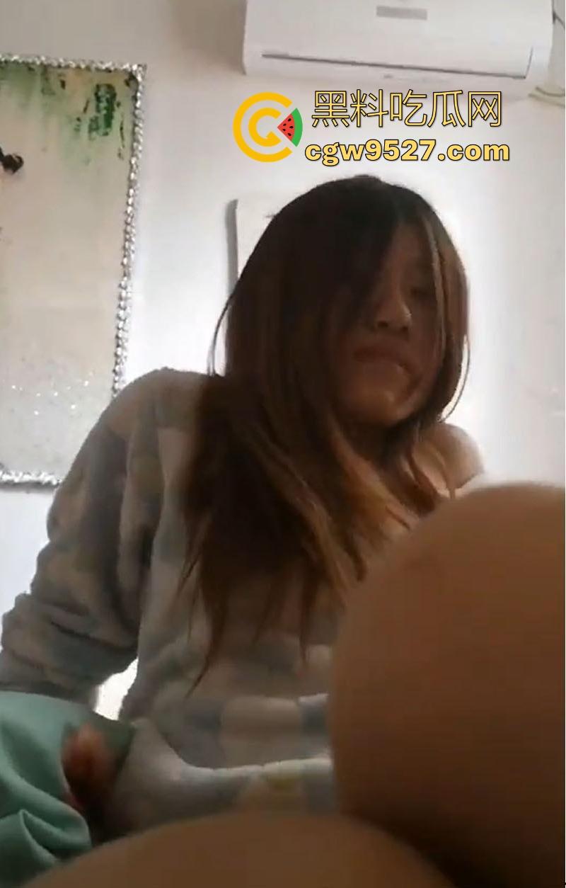 广西工商职业学院【陈星语】分手后私密视频被前男友泄露,露脸性爱,曲线曼妙眼神魅惑,翘臀求操!-7