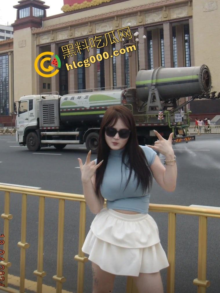 江西抖音巨乳网红【小y睡不醒】与金主不雅视频流出!1V1私密裸聊诱惑满满,多汁蜜穴被土豪爆操,淫荡不堪-12