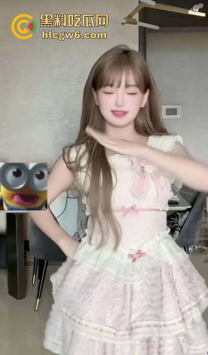 全网疯求,浙江清纯可爱网红【MIKU白】自拍性爱1分34秒视频被曝光,精选网红系列。-6