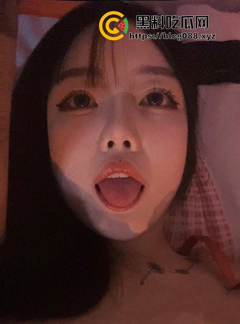 北京林业大学05年清纯校花【梁安琪】骚照视频泄密,放学吞精给男友爽,绿帽男友全网分享炫耀!-9