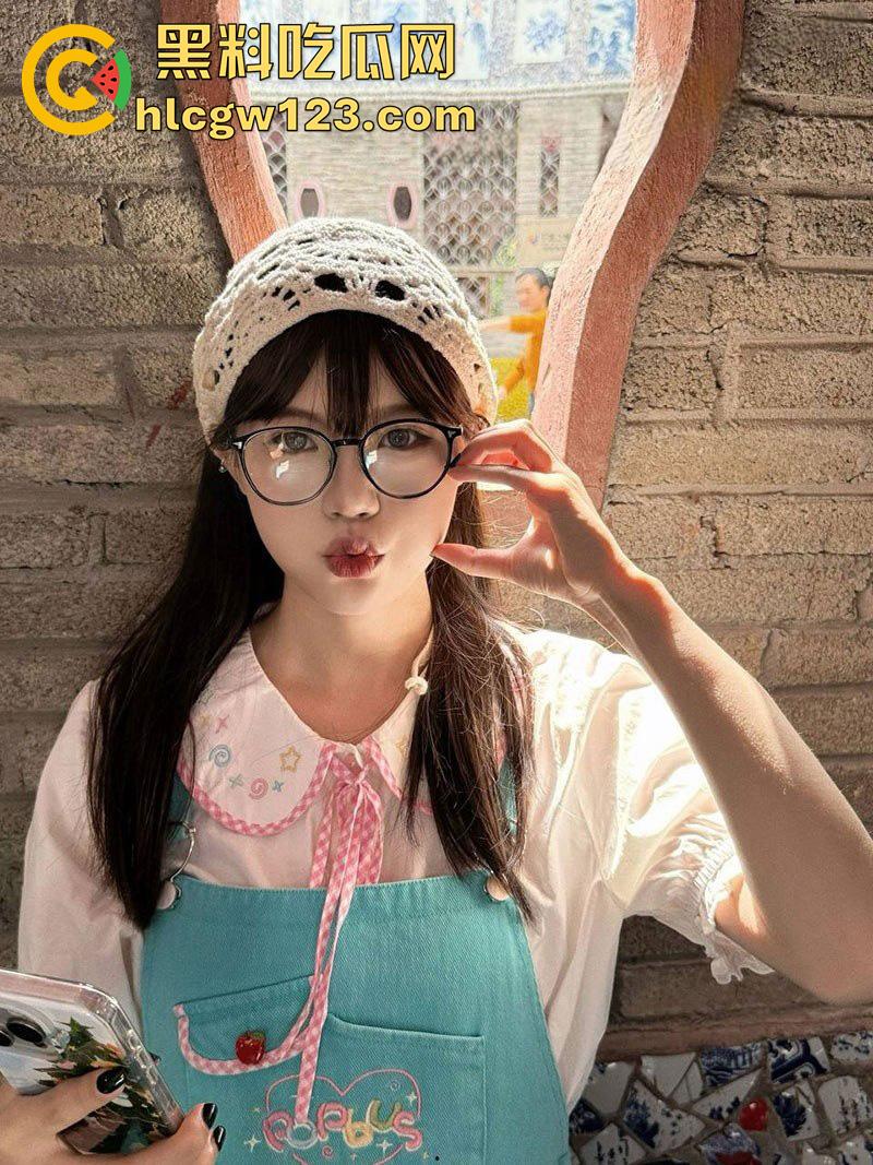 巨乳清纯学妹梁梦樱,江西理工大学嫩妹尤物,美乳硕大肌肤白嫩,私下淫荡反差太刺激了!-3