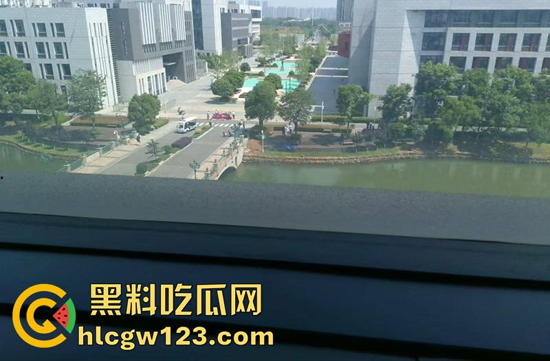 湖北武汉学生坠湖自杀，中国地质大学未来城校区，因女友出轨想不开，竟跳湖自尽遗体已被打捞！-4