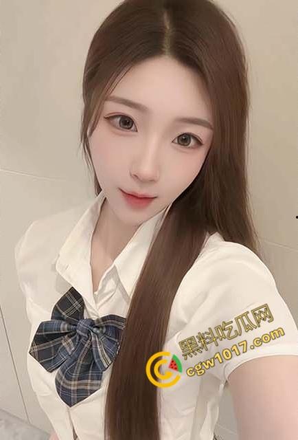 海角大神姐弟一世情，姐夫满足不了姐姐弟弟来帮忙，爆操跟姐夫通话中的骚姐姐！-2