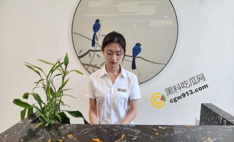 郑州大四校花【周晓晓】的肉欲沉沦：实习期间沦为领导的玩物，身穿情趣装，骚穴被爆操，沦为肉便器-1