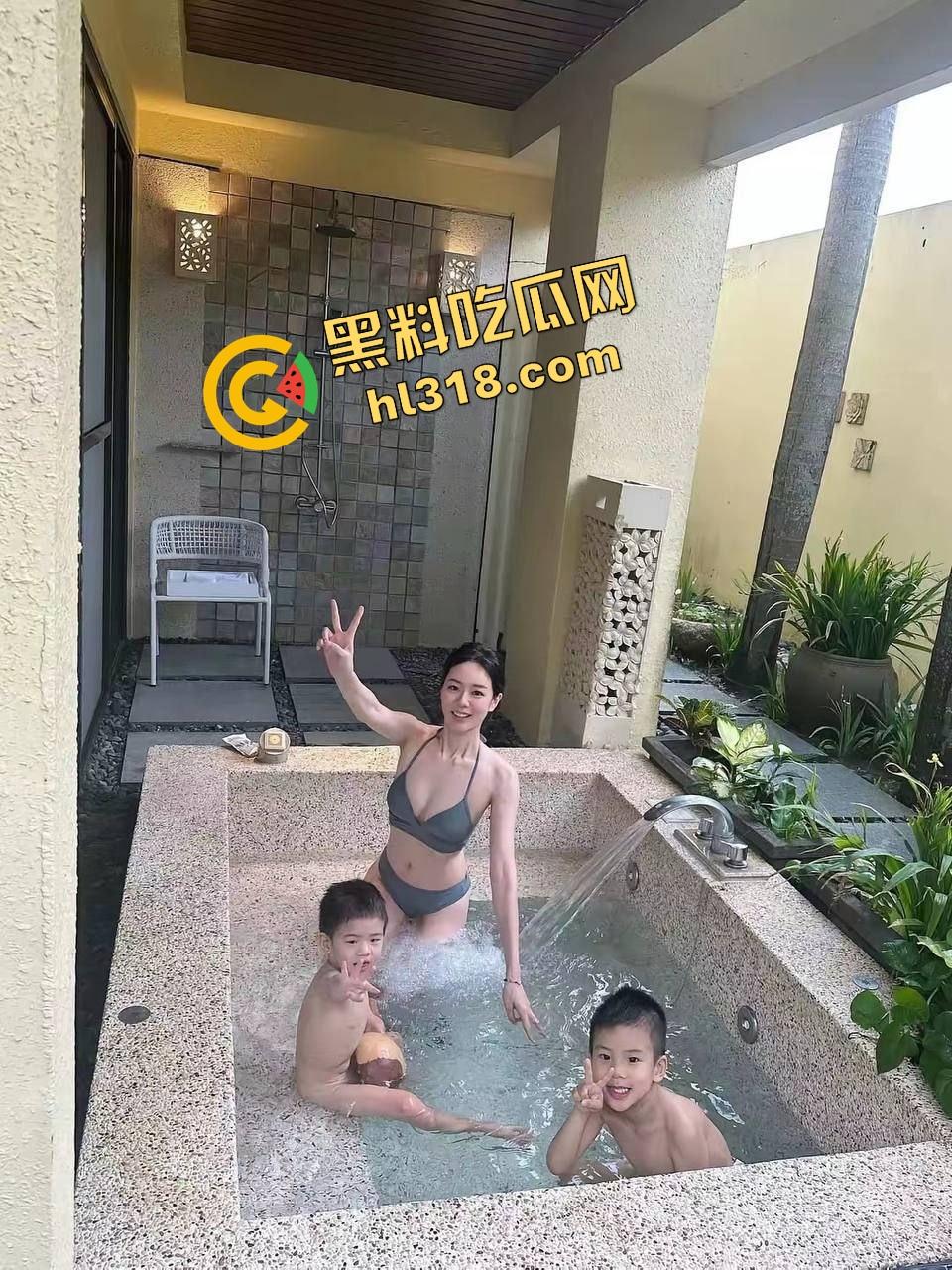 一手姑娘一手经，少林寺住持『释永信』不负如来不负卿，搂着美人念佛经，51个情人174个私生子！-16