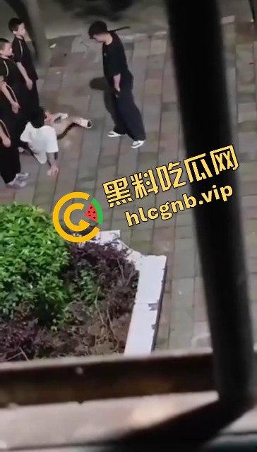 河南武校凌晨体罚学生引发热议！网友直呼太过分-2