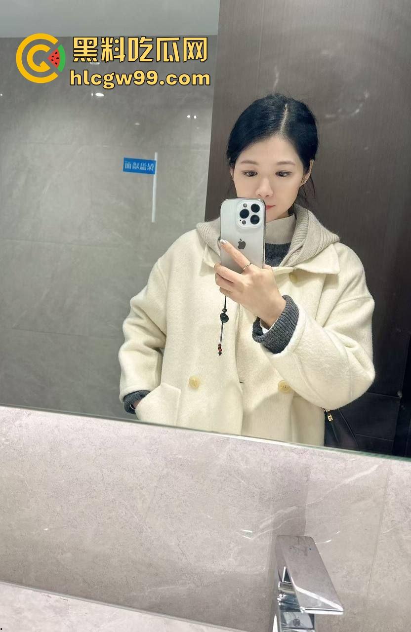 小编推荐！湖南长沙反差御姐【刘依依】 社交软件撩骚约炮视频裸聊，隔着镜头都阻挡不了的骚劲。-7