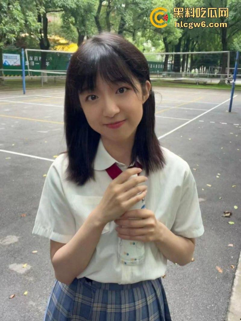 披着甜妹的外衣 掩盖母狗的事实 上海政法大学二大【彭嘉文】绝密性爱视频遭男友反差投稿 尺度惊人！-9