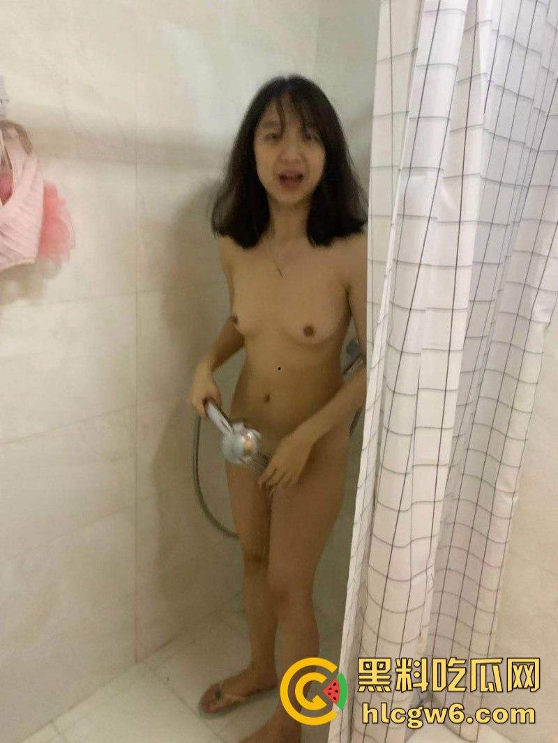 披着甜妹的外衣 掩盖母狗的事实 上海政法大学二大【彭嘉文】绝密性爱视频遭男友反差投稿 尺度惊人！-10