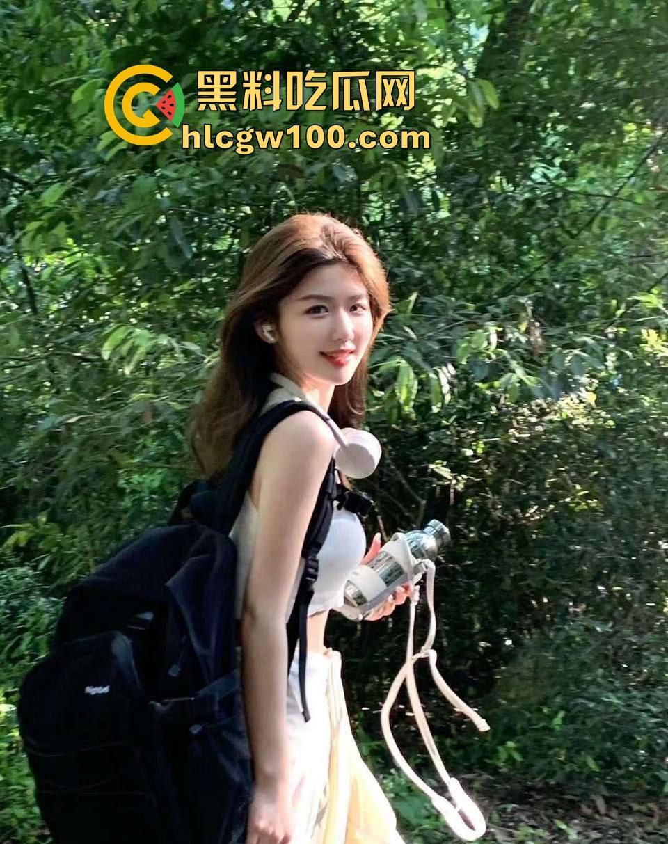 网友投稿！武汉生物金融学院【张颖】千里打炮反差母狗，私下淫荡的聊天记录露骨和不雅性爱视频曝光。-3