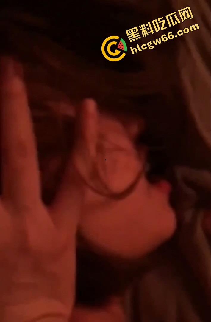 吉林松花湖形象大使大赛冠军【李尚格】惊爆丑闻 台上女神台下母狗,服务金主视频曝光!-10