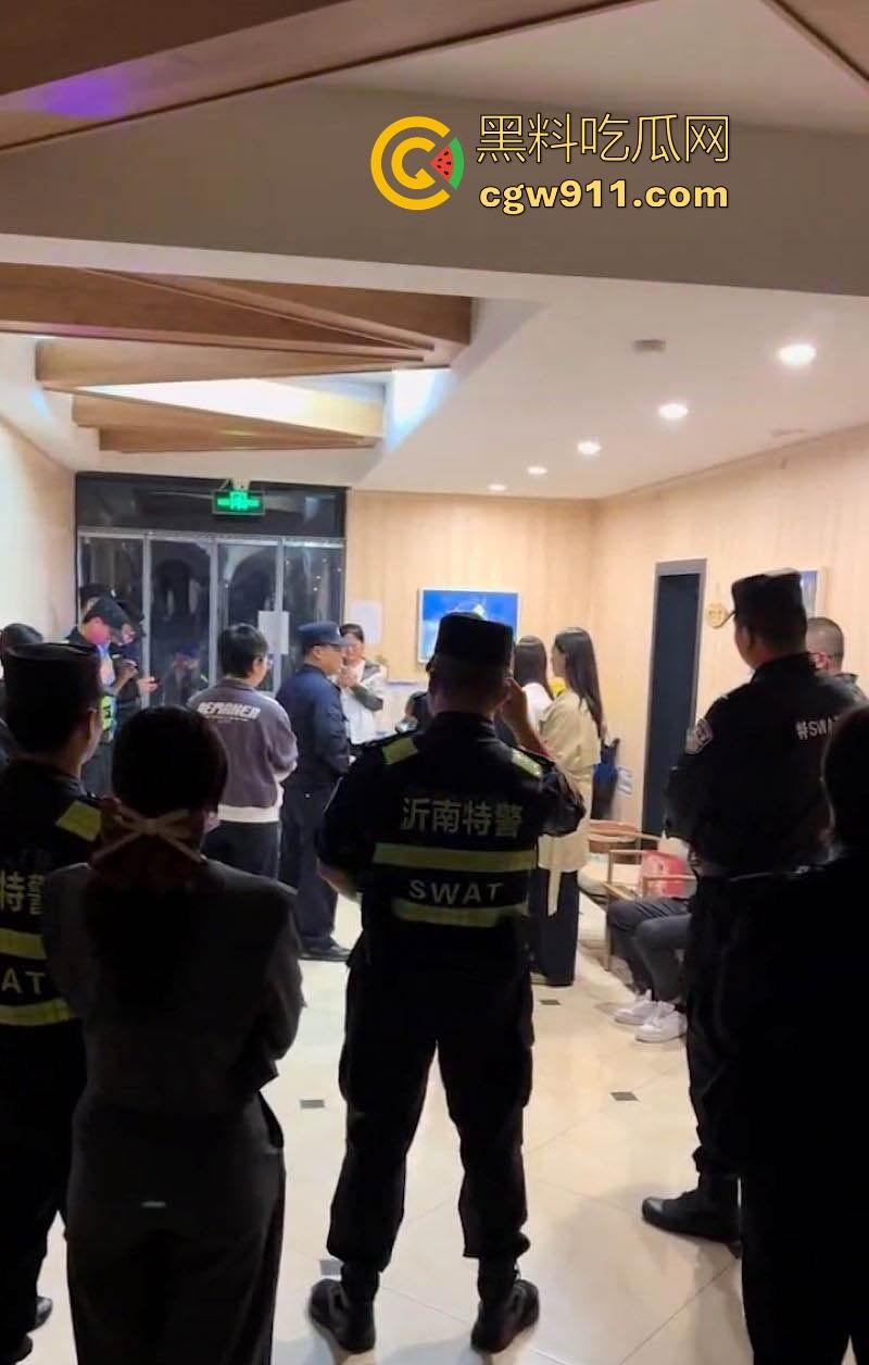 沂南米格派森学校虐童！大量家长上们要说法，掐肚子关黑屋捂脸，孩子浑身淤青哭喊，简直人渣不如！-3