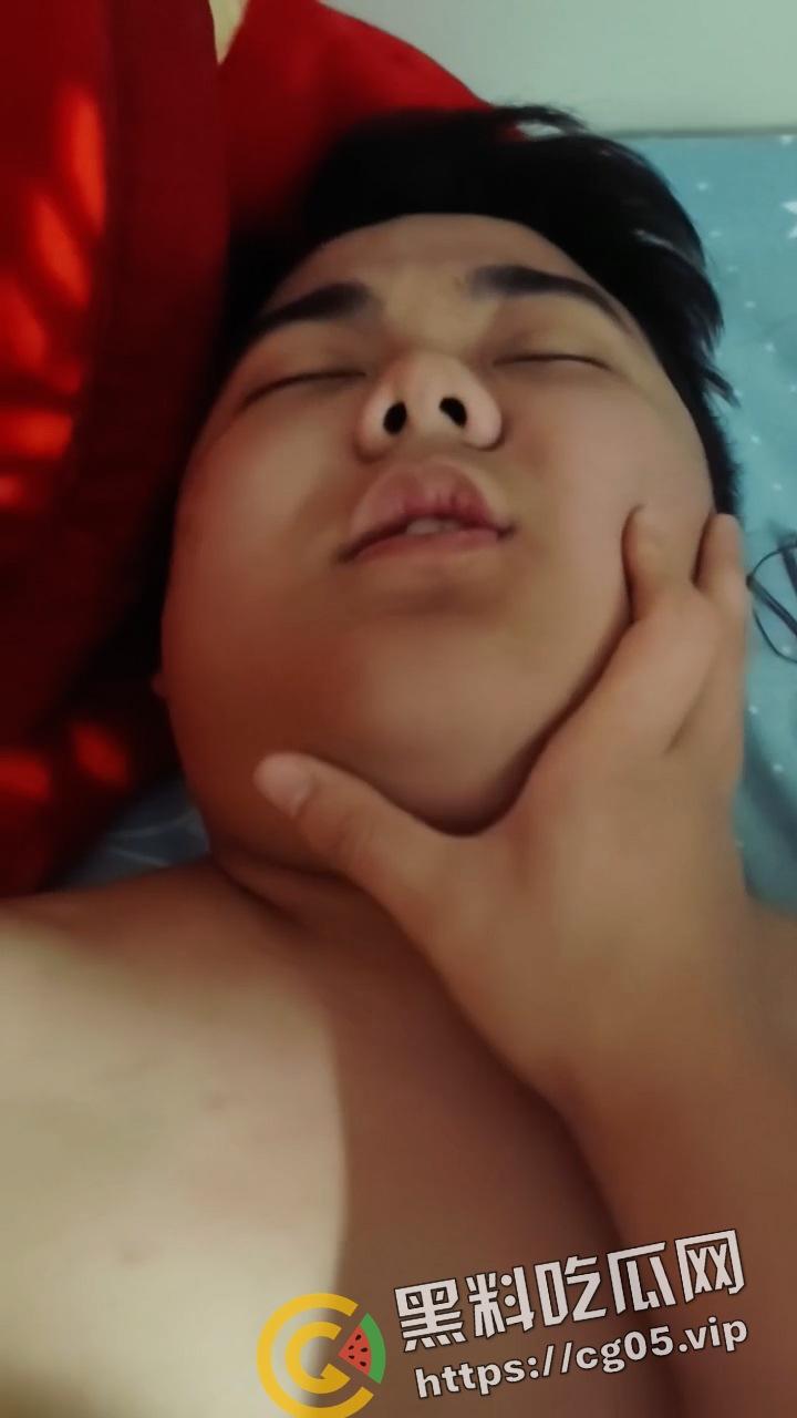 唐山高中胖猪线下卖屁股 线上卖视频 家里接客同村老头被家人发现后报警-16