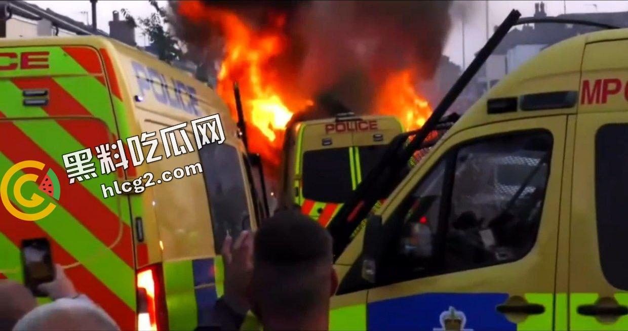 大规模骚乱!英国利物浦发生持刀伤人事件 造成3名儿童丧命 11人受伤!-2