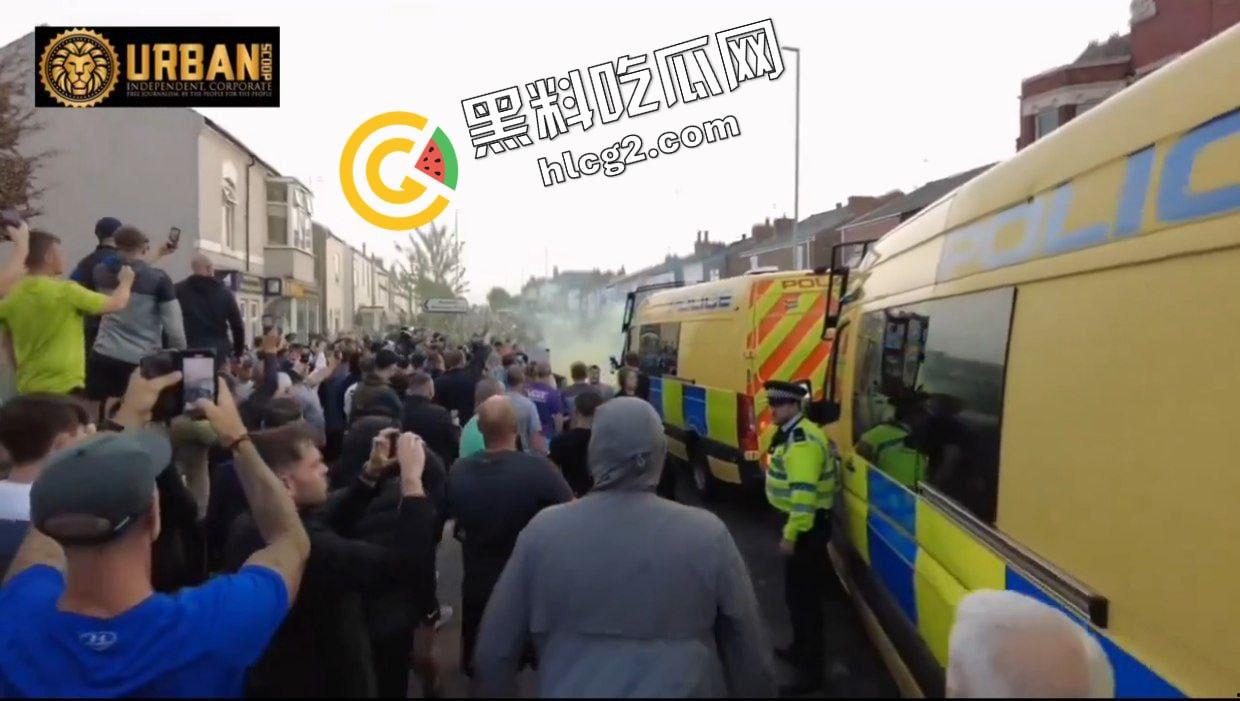 大规模骚乱!英国利物浦发生持刀伤人事件 造成3名儿童丧命 11人受伤!-4