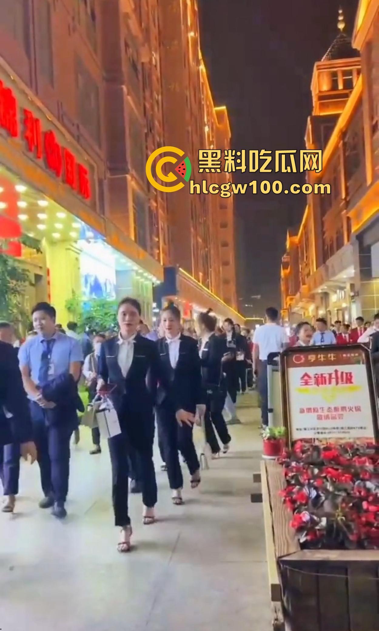 缅甸小姐姐的日常曝光，下班后颜值在线可甜可辣，生活不仅是开火车，瓜友速来当评委，看看缅甸妹子美到几分！-10