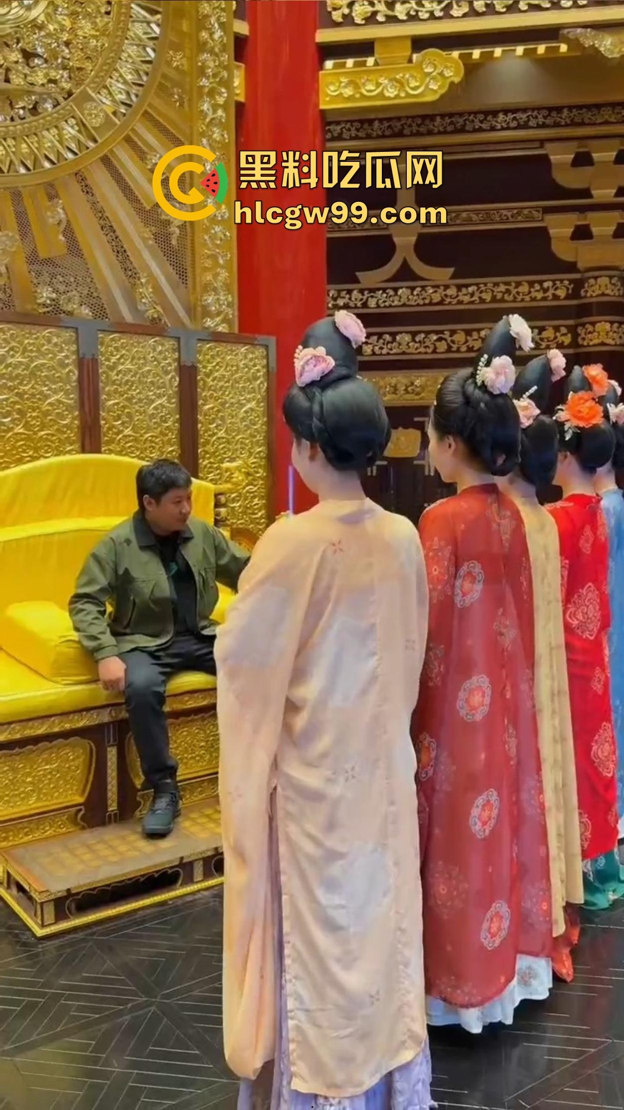 398帝王卡是皇帝梦还是智商税？坐龙椅看妹子跳舞，不如直接大保健，毕竟看得再爽也摸不到！-10