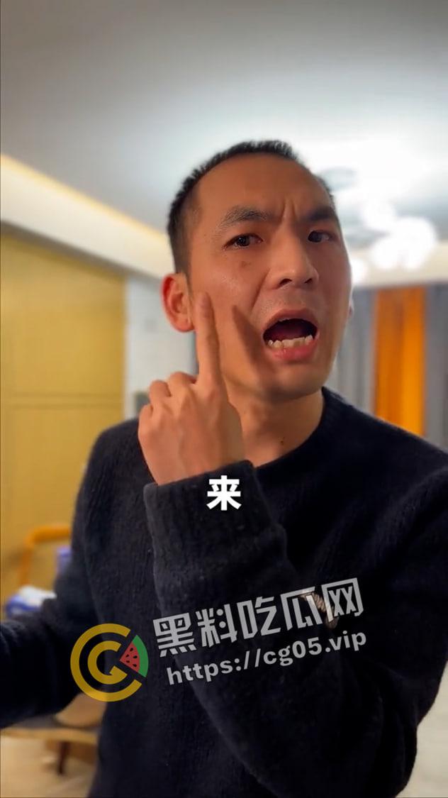 全网千万粉丝主播【铁头】直播自爆自己的嫖娼经历 还洋洋得意说男人都嫖过 人设崩塌 账号封禁 直播切片流出-6