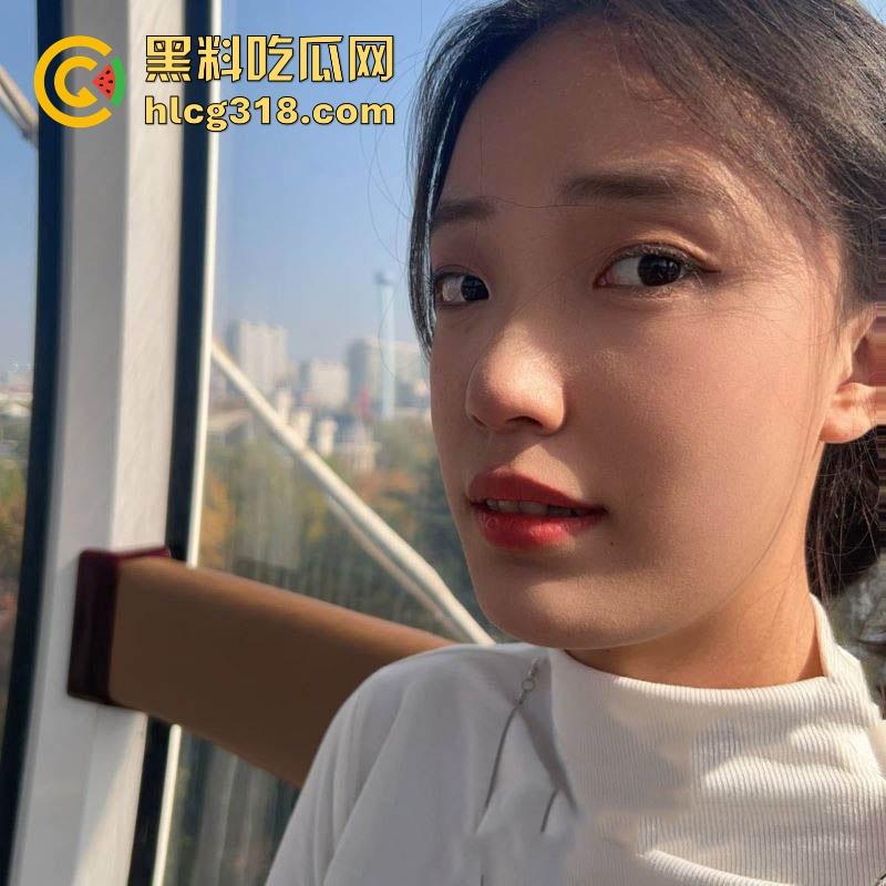 威海外事职业大学06年淫荡学妹【张子涵】背男友聊骚偷情，露脸性爱显淫荡模样，不良视频遭前男友曝光！-3