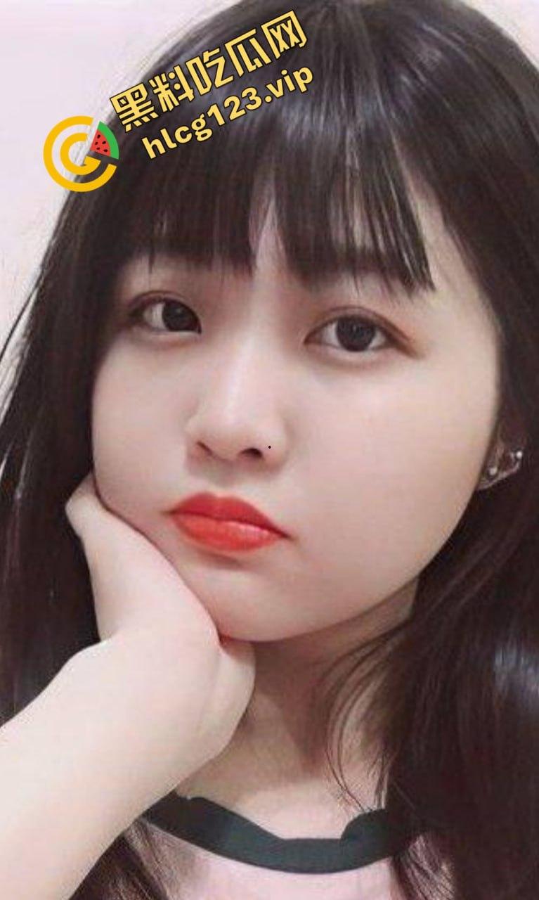 可爱脸蛋火辣身材!自拍美照撩翻全网,黑猫粉鲍肥臀高清大片流出!-4