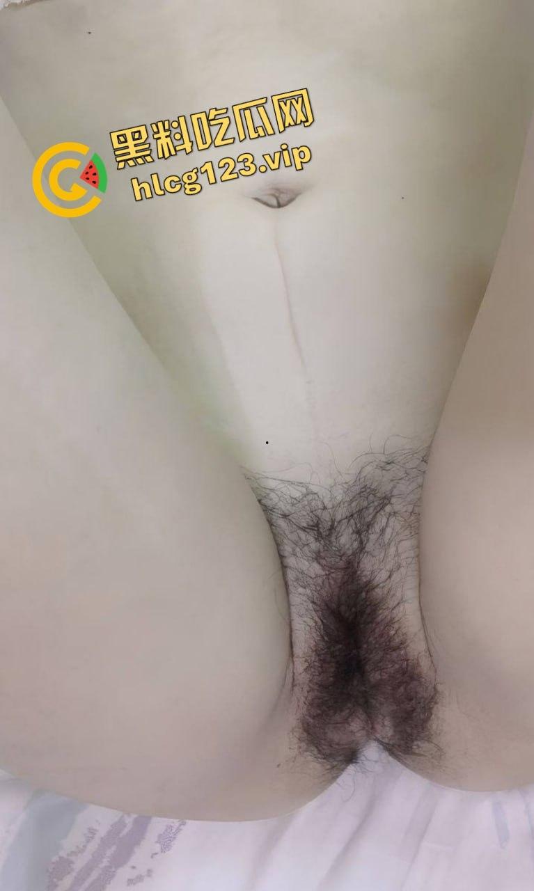 可爱脸蛋火辣身材!自拍美照撩翻全网,黑猫粉鲍肥臀高清大片流出!-9