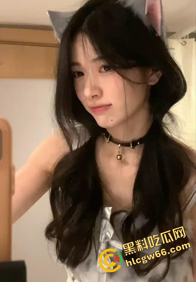 260W女网红【百万个垃圾桶】早期福利照流出大尺度裸照被疯狂翻出,互联网真他妈记得!-1