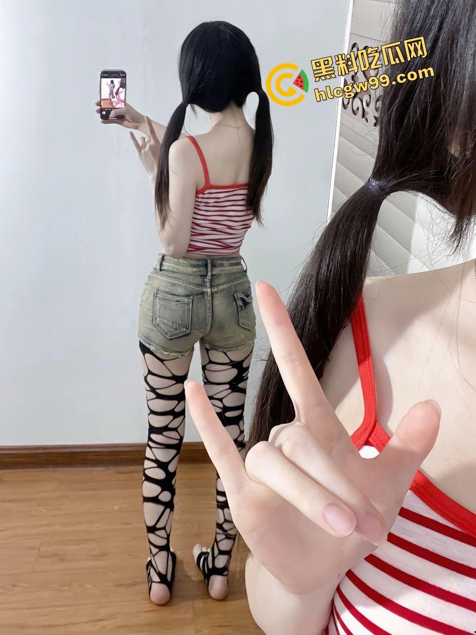 广西艺术学校清纯双马尾少萝【陈沫怡】娃娃小炮架极致榨精，操成自动挡后怼嫩逼骚臀！独家曝光流出！-4