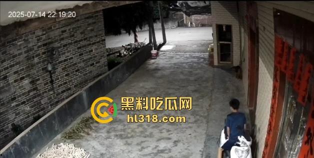 不是哥们电瓶车你也不放过吗?是哪位瓜友速速站出来,趁小姐姐不在射她车座是吧!射完头也不回!-5