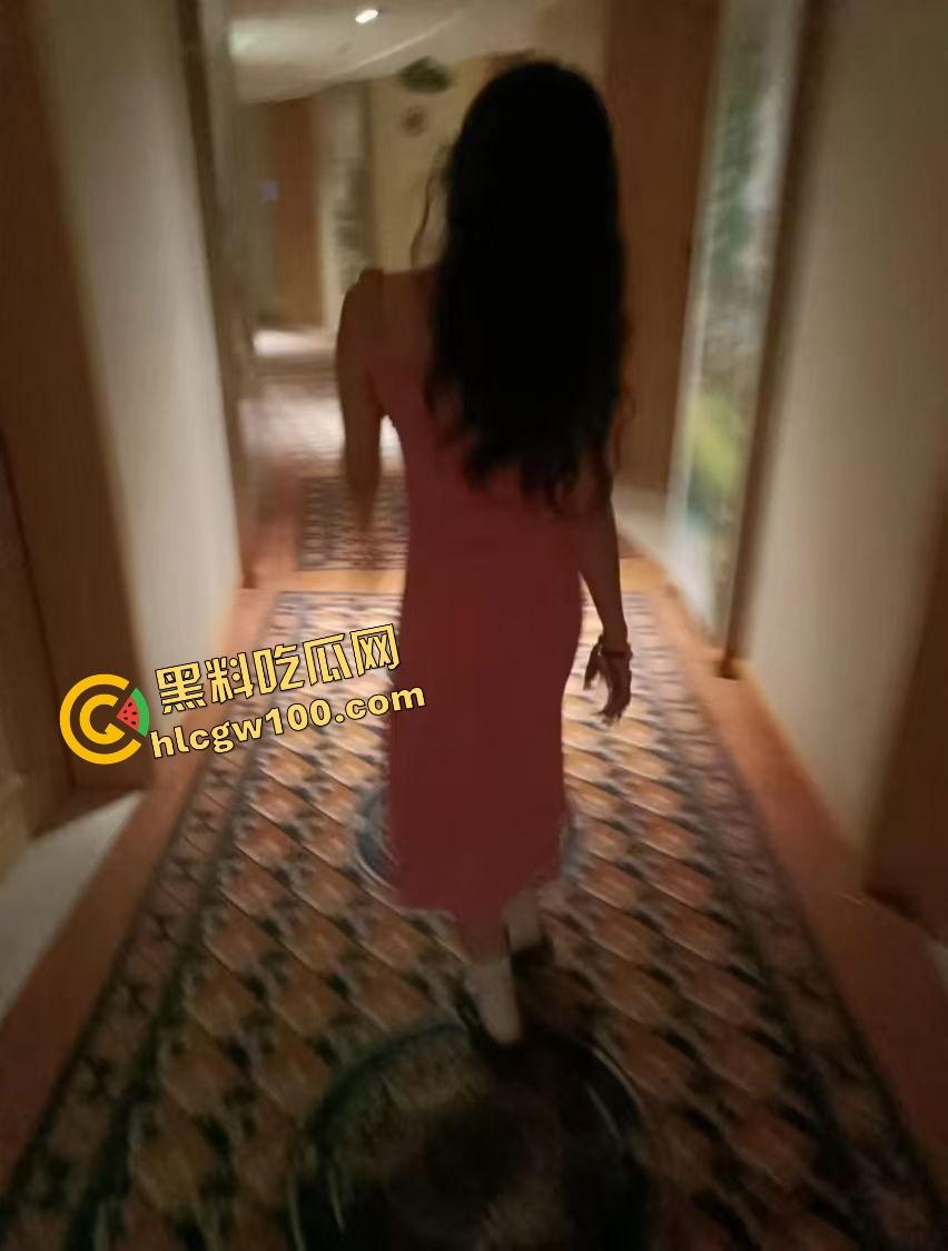 广东外语艺术清纯妹反差婊『江宜瑶』酒吧乱混勾引单男，酒店约操深喉爆怼美臀嫩逼！原创独家曝光流出！-6