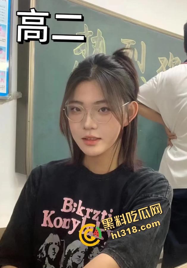 这不比红姐强百倍？抖音高颜女神『刘三好』站街卖身视频流出，极品身材竟然是男儿身，粉丝破大防！-6