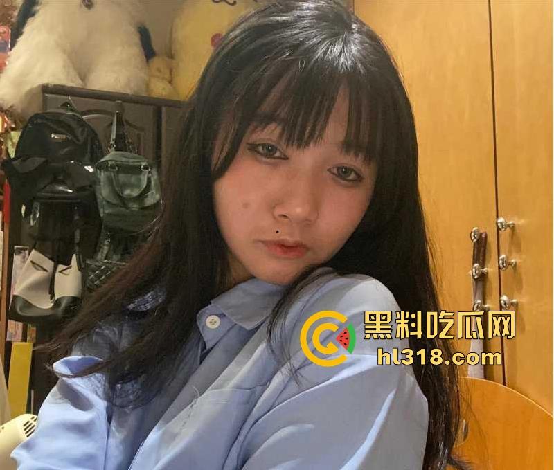 常州工商学院【黄文婧】可爱极品学生化身巨乳白虎小母狗，大胆揉奶自慰，哪知竟惨遭男友外流！-3