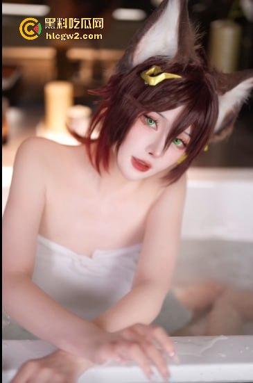 B站主播『图图堡』海边真空写真爆出，美鲍都快从比基尼里蹦出来，有没有鉴鲍大师给个评价，这品相算极品吗？-14