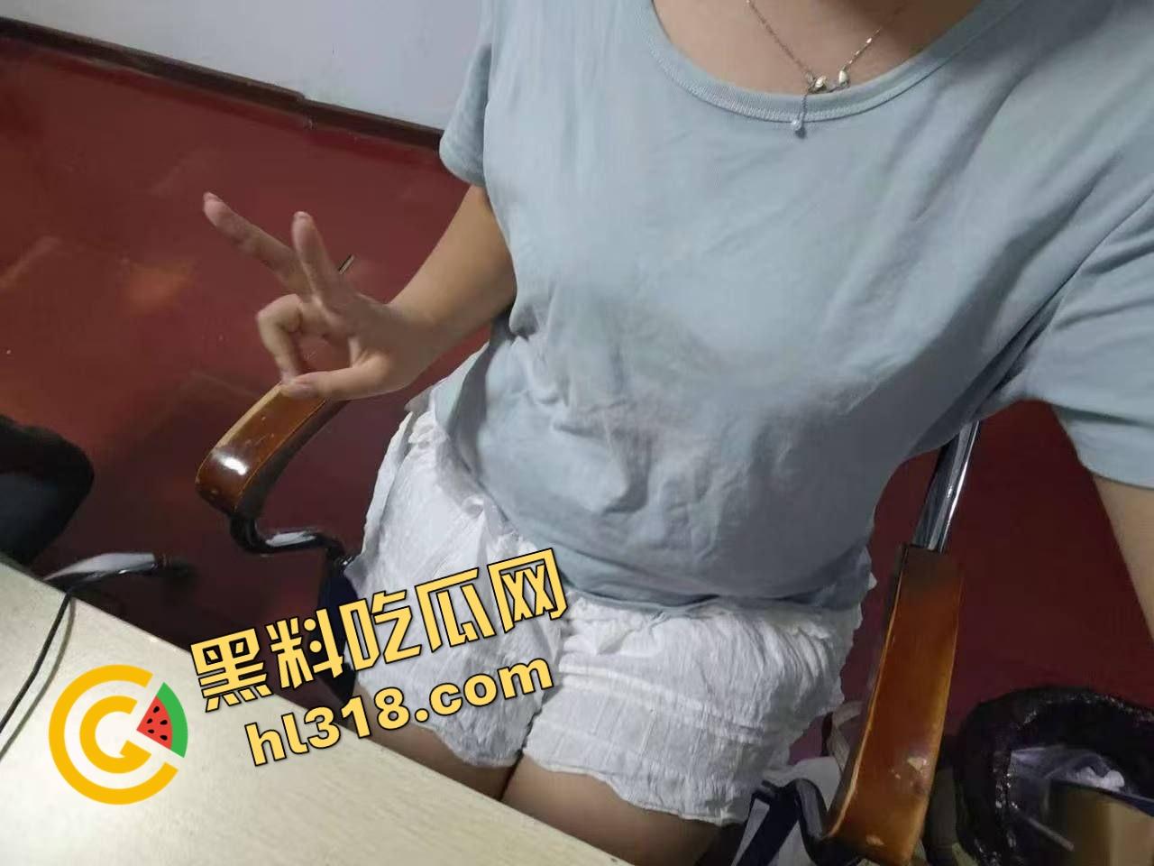 小骚逼群里公然约炮撩汉，结果被群友反杀，以为捡到大屌，没想到做爱视频一发，直接原地社死！-11