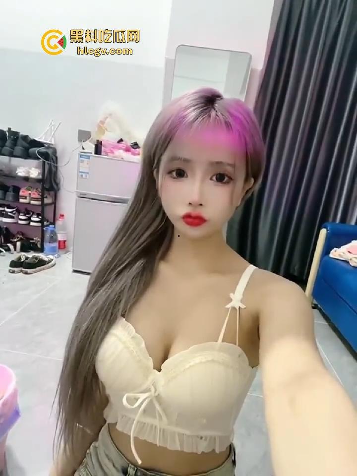 南宁精神小妹【崽崽】露脸私密照流出！性爱啪啪调教全曝光，美颜一掉吓得人魂都飞了！-5