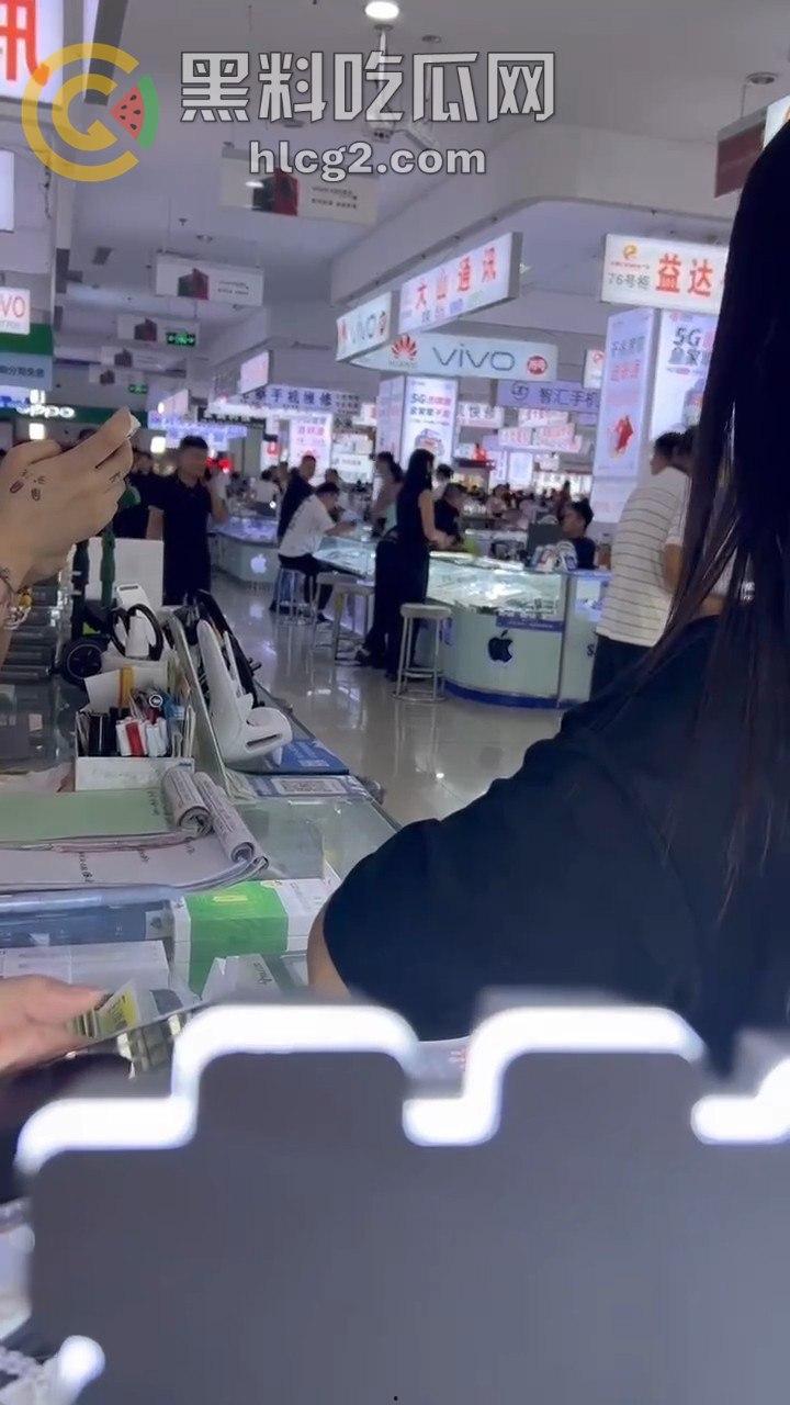 小姨子偷情姐夫，姐姐一怒之下大闹手机店，家族恩怨一触即发-8